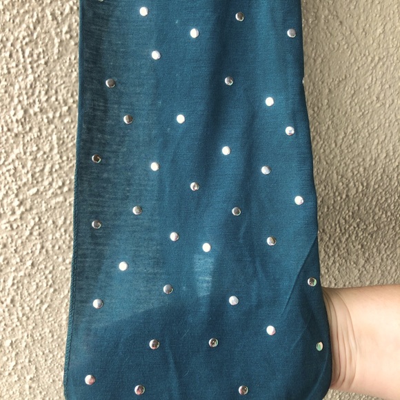 Scarf Peacock Blue Scarf with Silver Color Studs NEW - Picture 5 of 10